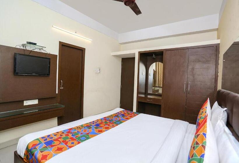 ホテル Fabexpress Kanha Classic