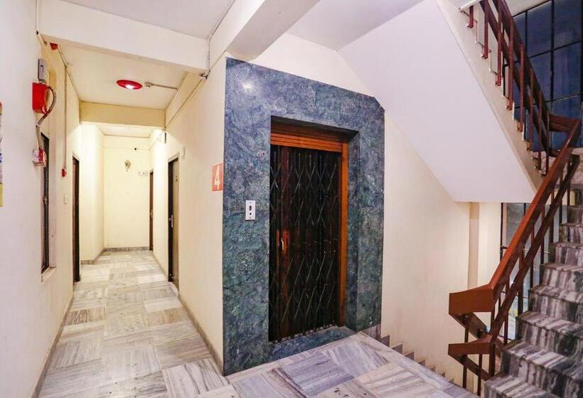 ホテル Fabexpress Kanha Classic