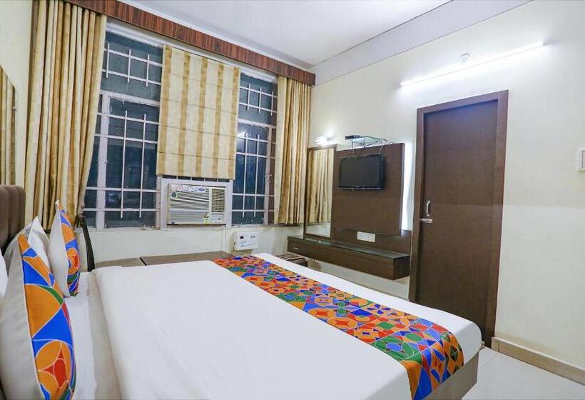 ホテル Fabexpress Kanha Classic