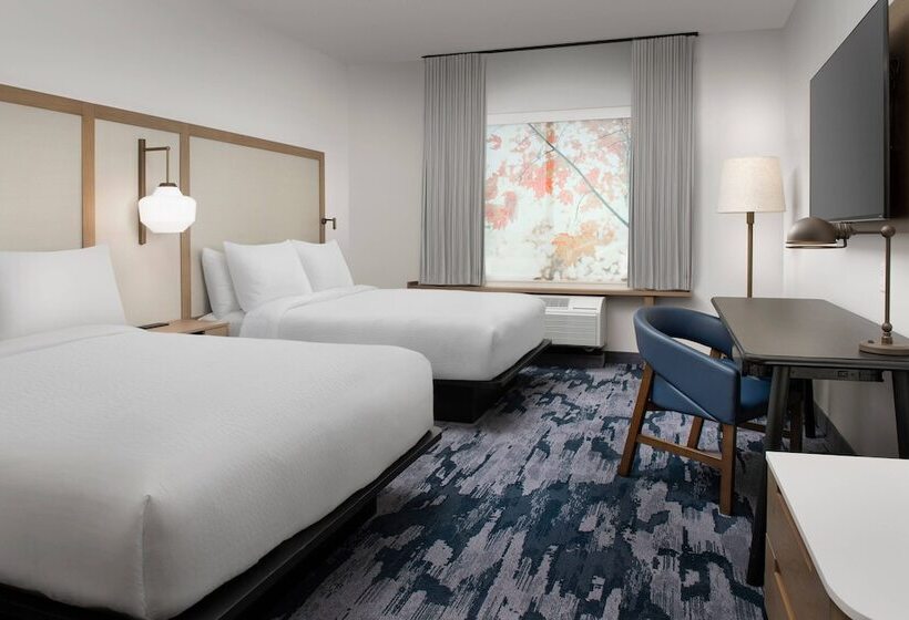 Отель Fairfield Inn & Suites By Marriott Santa Rosa Rohnert Park