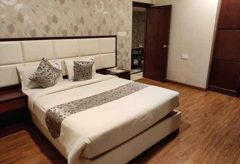 ホテル Hillcrest Metro