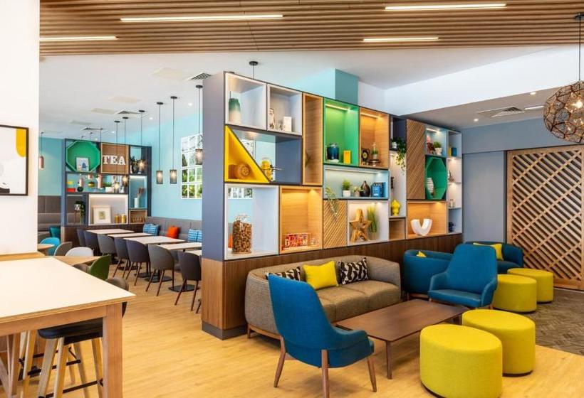 בית מלון כפרי Holiday Inn  Dublin Airport, An Ihg