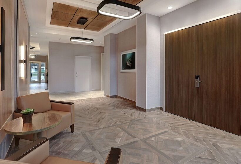 Отель Hyatt Place Ottawa West