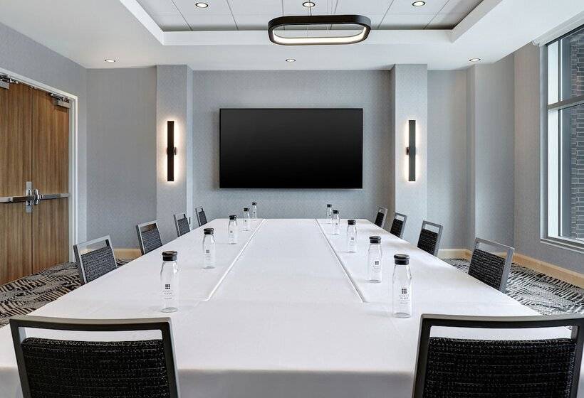 Отель Hyatt Place Ottawa West