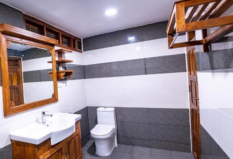 هتل Kalpavanam Heritage Resort