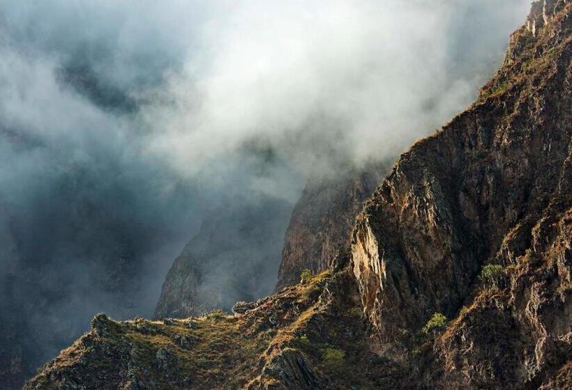 هتل Las Qolqas Ecoresort Ollantaytambo