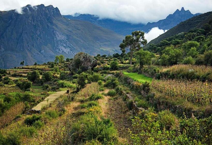 هتل Las Qolqas Ecoresort Ollantaytambo