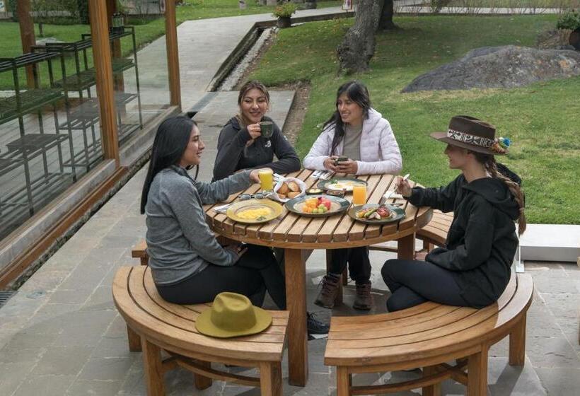 هتل Las Qolqas Ecoresort Ollantaytambo