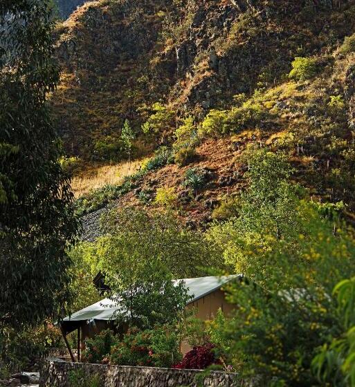 هتل Las Qolqas Ecoresort Ollantaytambo