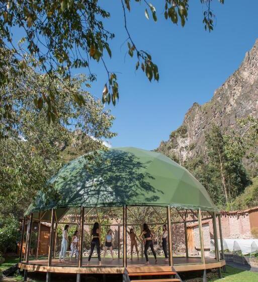 هتل Las Qolqas Ecoresort Ollantaytambo