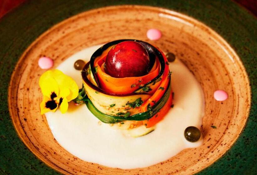 هتل Las Qolqas Ecoresort Ollantaytambo