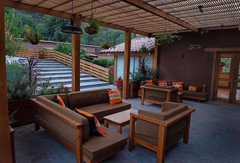 هتل Las Qolqas Ecoresort Ollantaytambo
