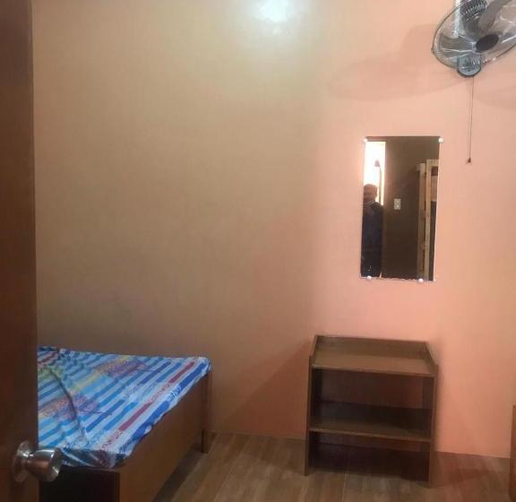 בית מלון כפרי Oyo 728 Jmm Apartelle & Transient