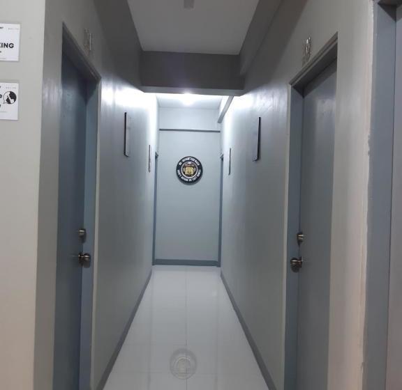 酒店 Oyo 731 P3k Suites 1