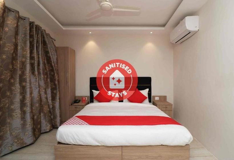 호텔 Oyo 77562  Kabir