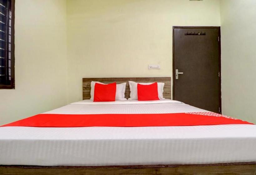 호텔 Oyo 77562  Kabir