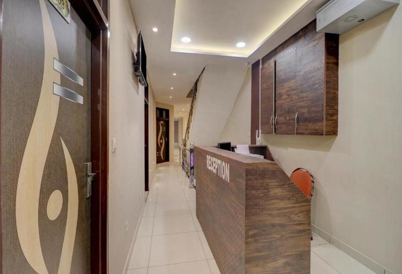 호텔 Oyo 77562  Kabir