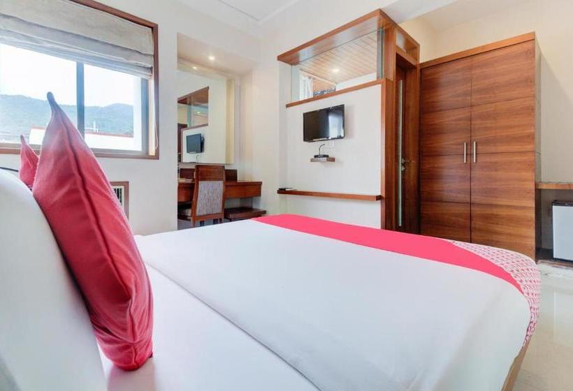 בית מלון כפרי Oyo Flagship 77666  Vinyasa