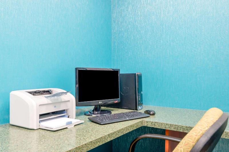 酒店 Rodeway Inn Poughkeepsie