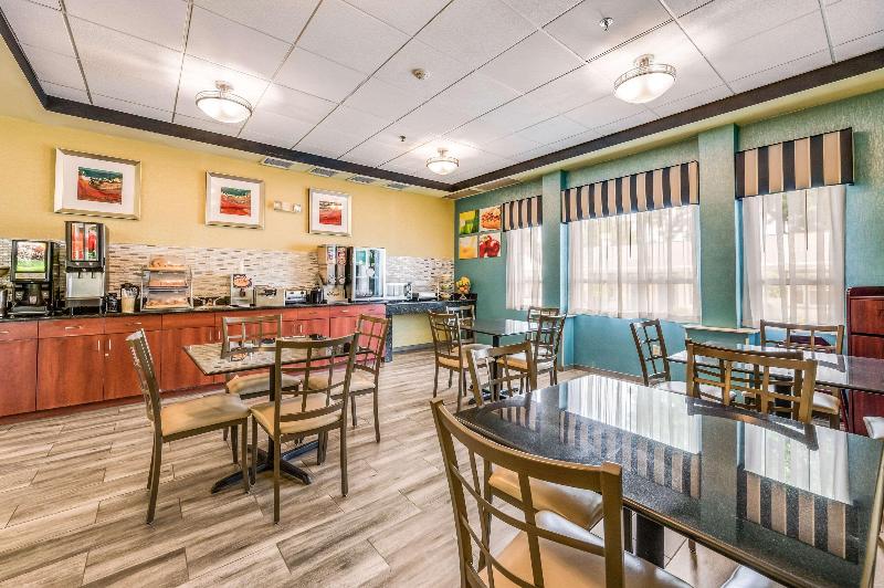 فندق Rodeway Inn Poughkeepsie