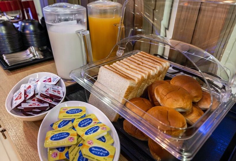 Отель Golden Business