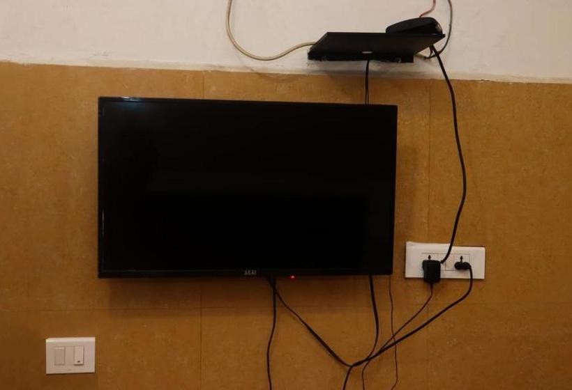 Отель Shri Hari