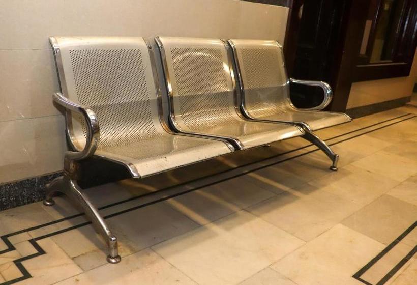 Отель Shri Hari