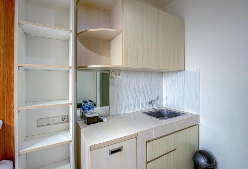 Отель Skyview Sentul Tower Apartments