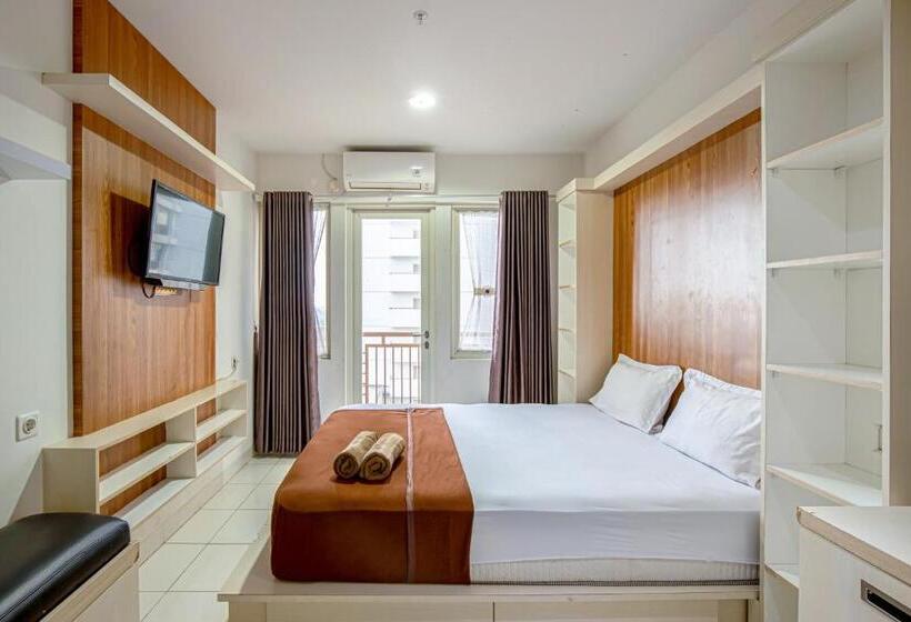 Отель Skyview Sentul Tower Apartments