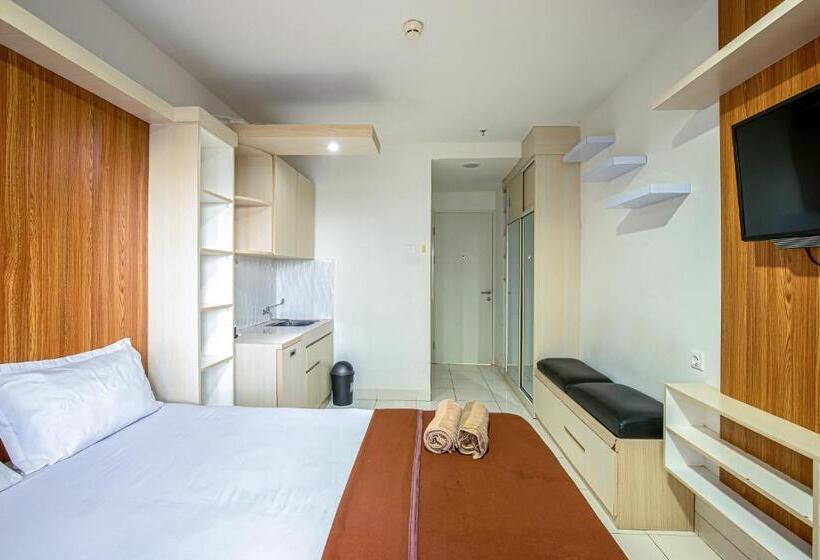 Отель Skyview Sentul Tower Apartments