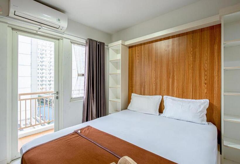 Отель Skyview Sentul Tower Apartments