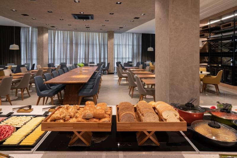 ホテル Slaviero Chapeco