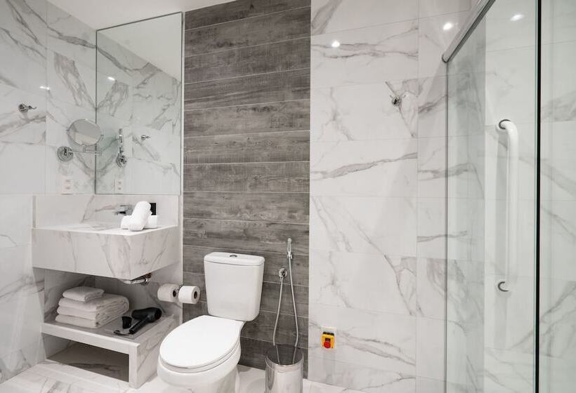 ホテル Slaviero Chapeco