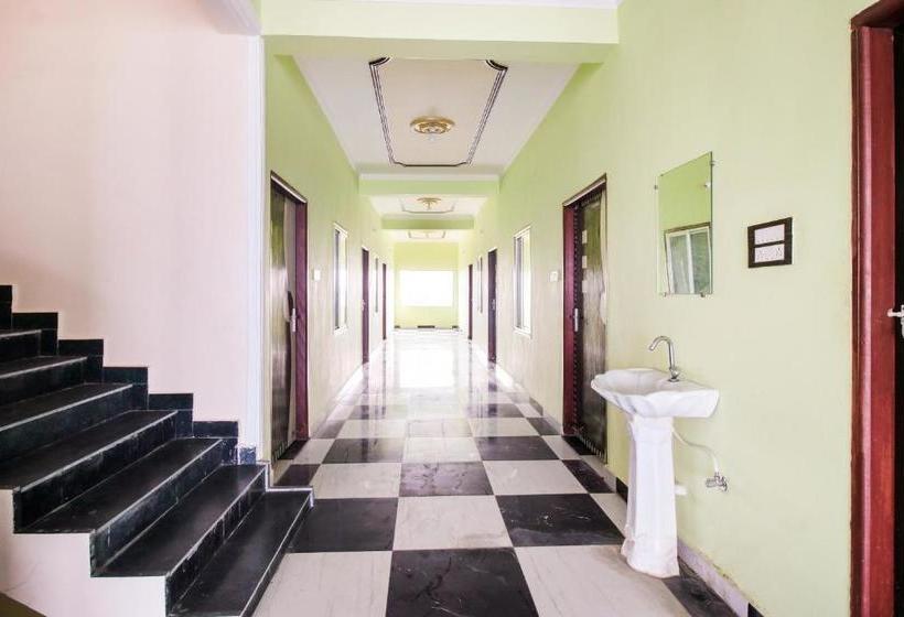 فندق Spot On 72514 Arnav  And Restaurant