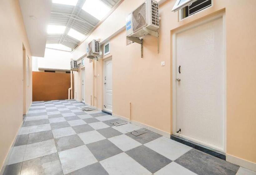 בית מלון כפרי Spot On 77128 Siva Residency