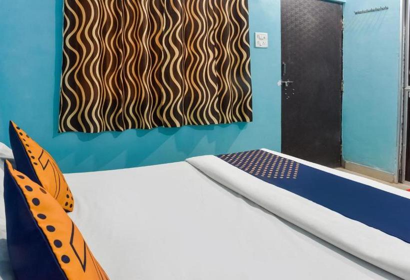 בית מלון כפרי Vaccinated Staff  Spot On 77540  Royal Orchid