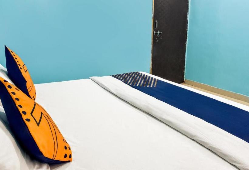 בית מלון כפרי Vaccinated Staff  Spot On 77540  Royal Orchid