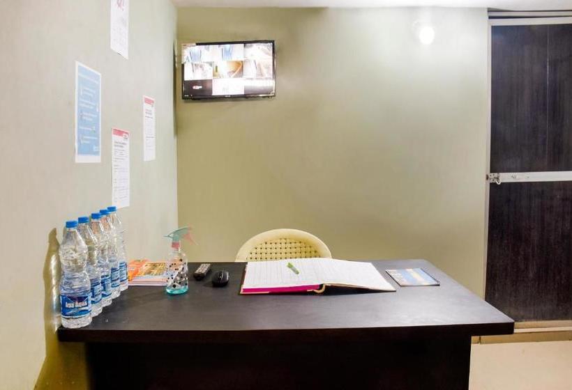 בית מלון כפרי Vaccinated Staff  Spot On 77540  Royal Orchid