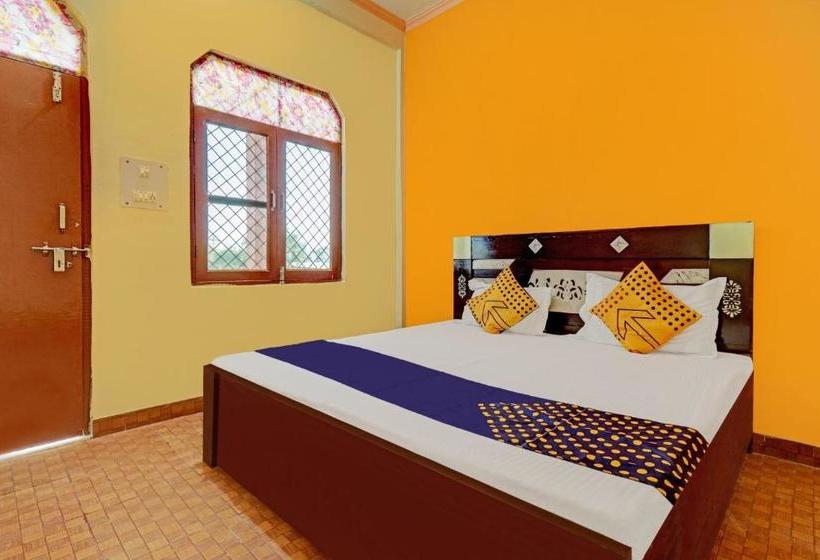 فندق Spot On 77655 Gauri Shankar Guest House