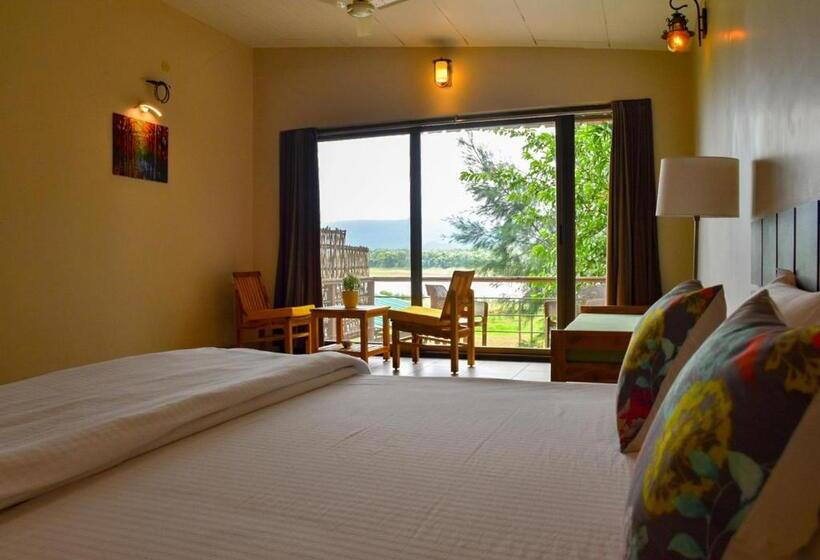 בית מלון כפרי The Satpura Panchtatva Villa