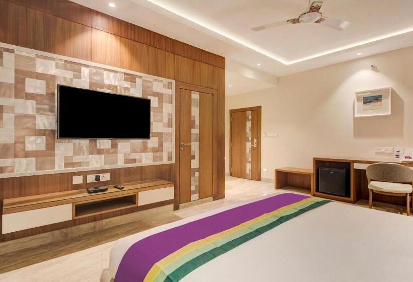 هتل Treebo Premium Tahoora International