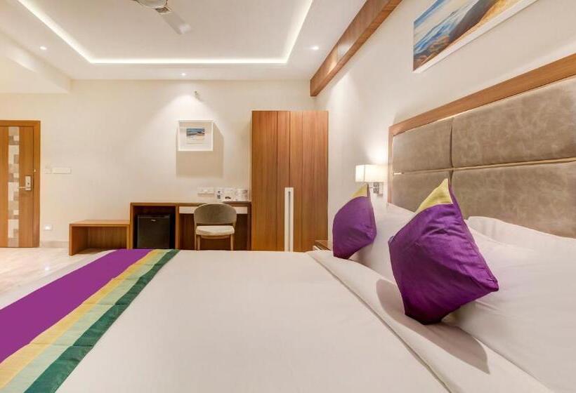 هتل Treebo Premium Tahoora International