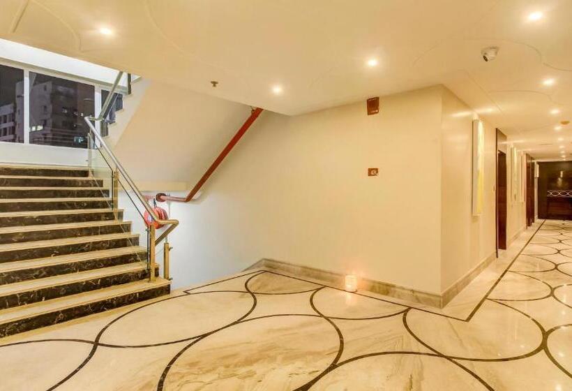 هتل Treebo Premium Tahoora International