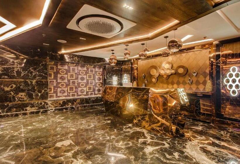 هتل Treebo Premium Tahoora International