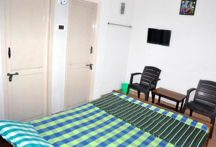 酒店 Visvam Guest House