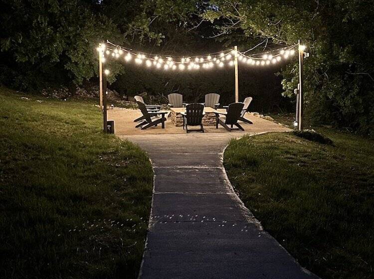 فندق Woodbridge Inn & Tavern