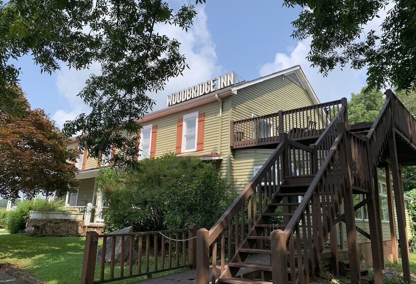 فندق Woodbridge Inn & Tavern