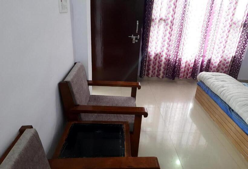 Janardan Studio Hotel Kausani