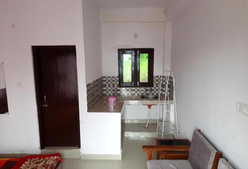 Janardan Studio Hotel Kausani