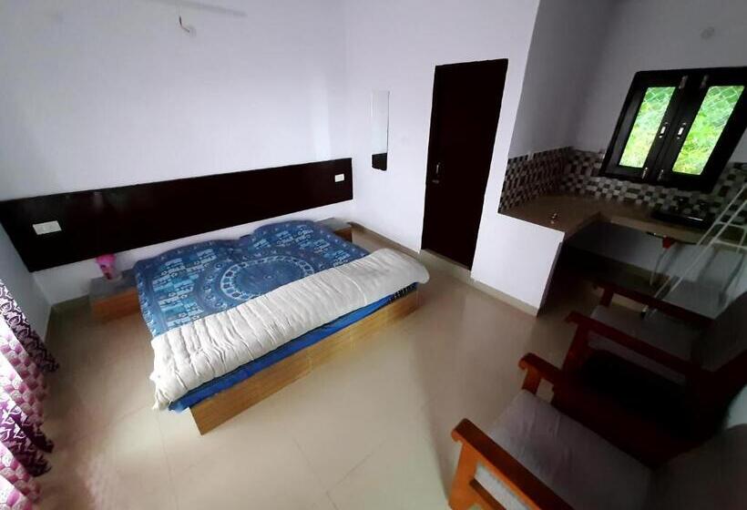 Janardan Studio Hotel Kausani